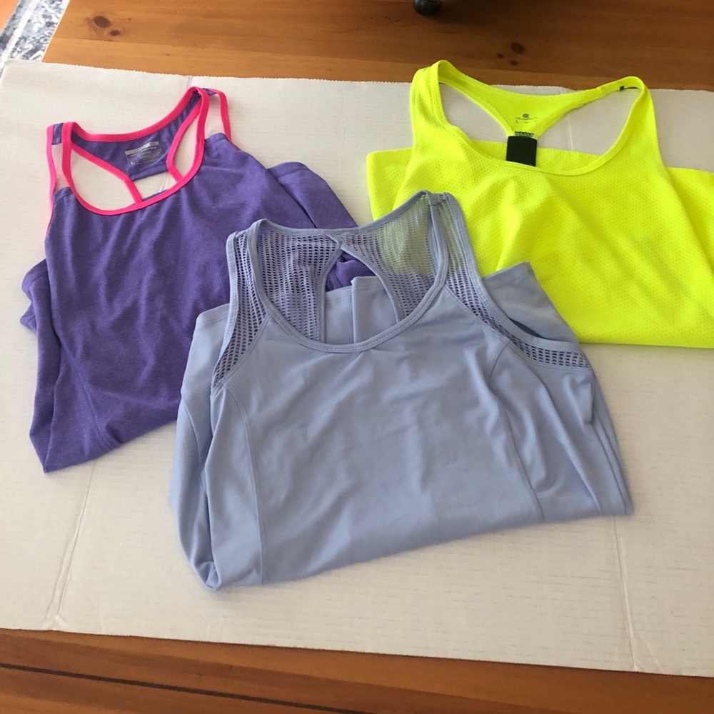 Women’s Tank Tops Lot of 3 Size L